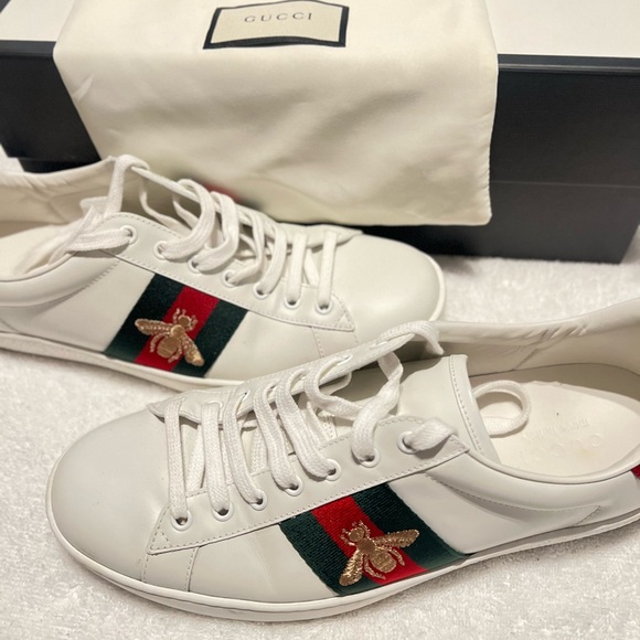 Gucci White Sneakers with Red and Green Stripes